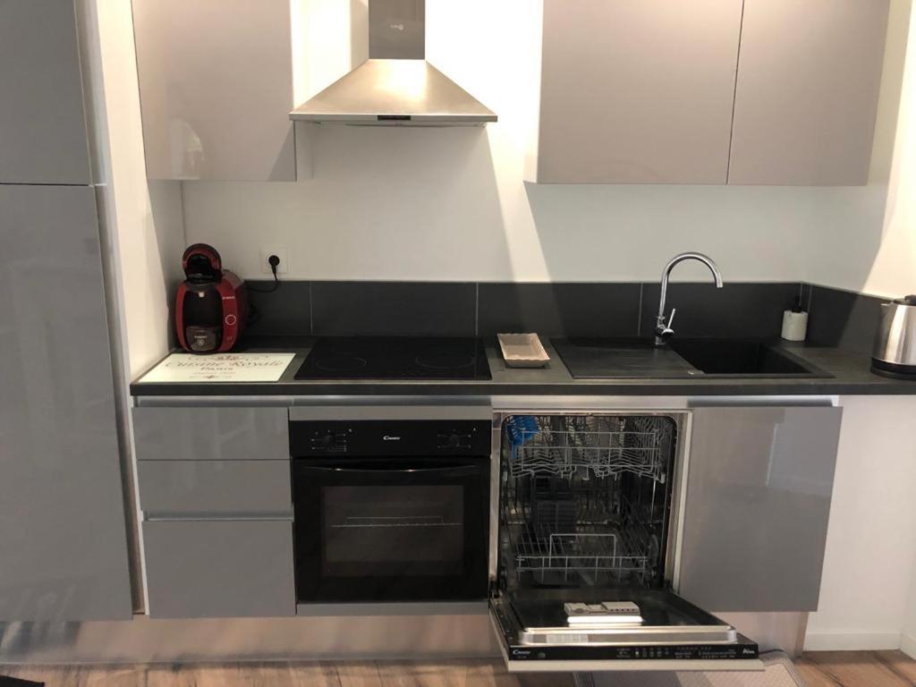 Logement A Brive Proche Centre-Ville Et Campagne - Climatisation, Wifi, Coin Exterieur Et Parking Prives Ngoại thất bức ảnh