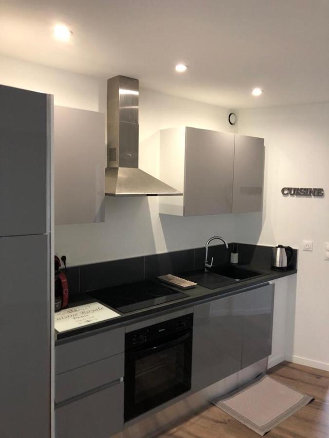 Logement A Brive Proche Centre-Ville Et Campagne - Climatisation, Wifi, Coin Exterieur Et Parking Prives Ngoại thất bức ảnh