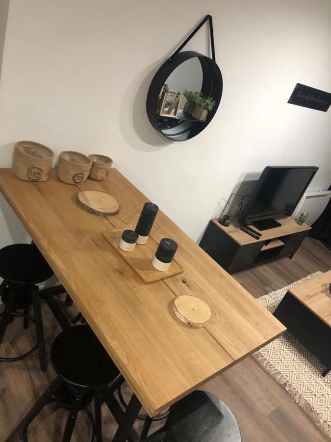 Logement A Brive Proche Centre-Ville Et Campagne - Climatisation, Wifi, Coin Exterieur Et Parking Prives Ngoại thất bức ảnh